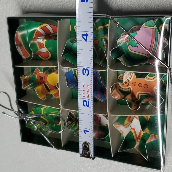 Cookie Cutters Set of 9 Christmas Mini Star Tree Candy Cane Bell Snowman Holly - Picture 7 of 11